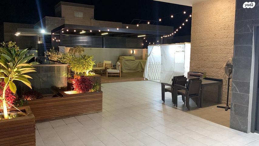 גג/ פנטהאוז