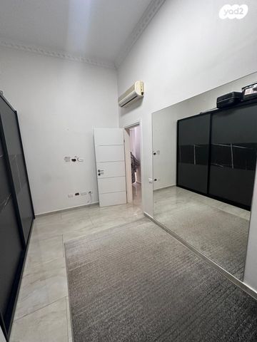 דו משפחתי, דב ממזריץ', צהלון, שיכוני חסכון, תל אביב יפו