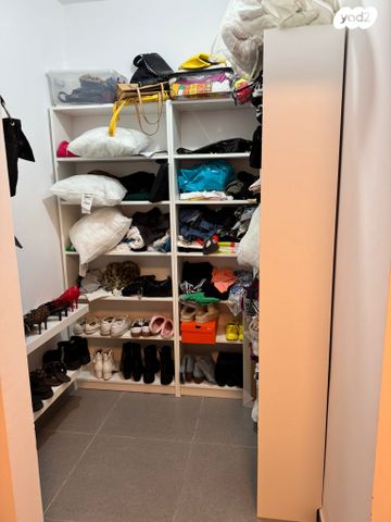 דירה, קרל פופר 15, קרית המדע, נתניה