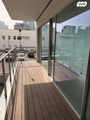 דירה, שדרות מוצקין 10, הצפון הישן - צפון, תל אביב יפו