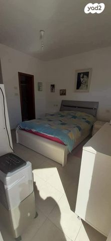 גג/ פנטהאוז, משה הס, רסקו א', חולון