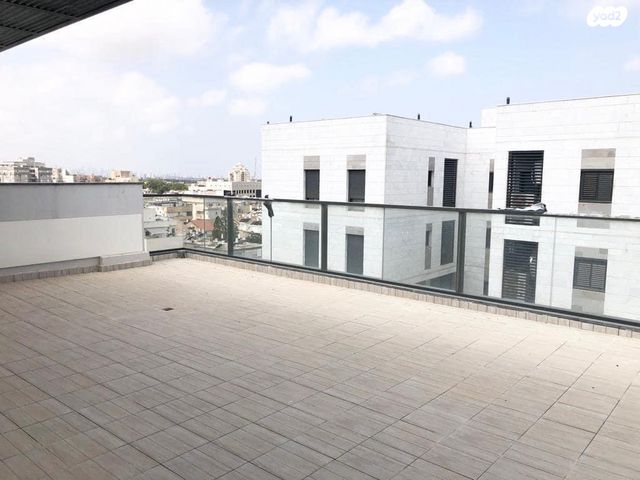 גג/ פנטהאוז, העצמאות, מרכז, הרצליה