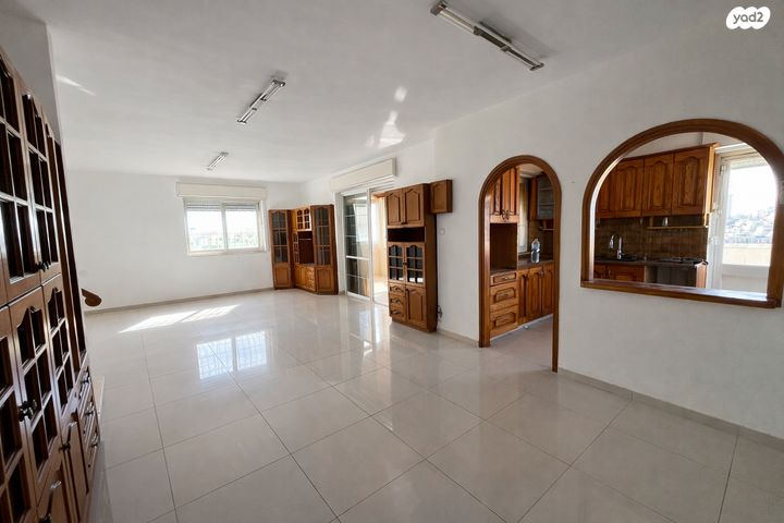 דירה, יצחק קצנלסון, גבעת הורדים, רסקו, ירושלים