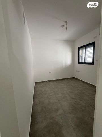 דירה, הגפן 5, כרמי הנדיב, אחוזת רוטנר, קרית מלאכי