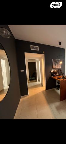 דירה, הבריגדה היהודית, גלי הים, נתניה