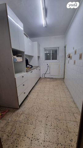 דירה, הקונגרס, רסקו א', חולון