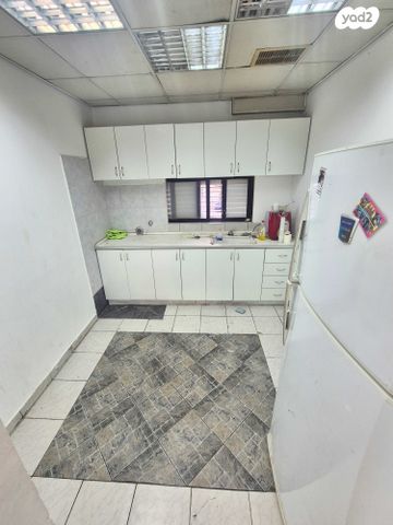 דירה, הרצל 50, אברמוביץ', ראשון לציון