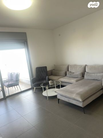 דירה, קרל פופר 15, קרית המדע, נתניה