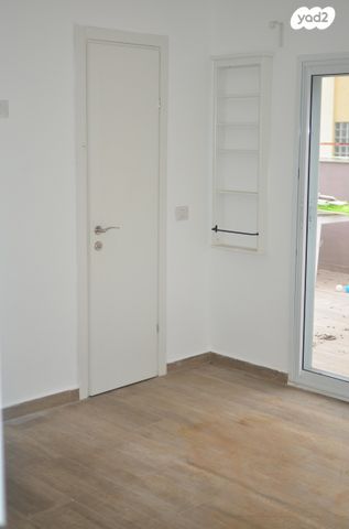 דופלקס, פתח תקווה