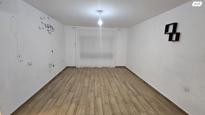 דירה, שדרות זלמן שז"ר, עין שרה, נהריה