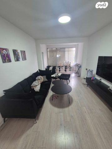 דירה, שדרות וייצמן 7, מוצקין הותיקה, קרית מוצקין