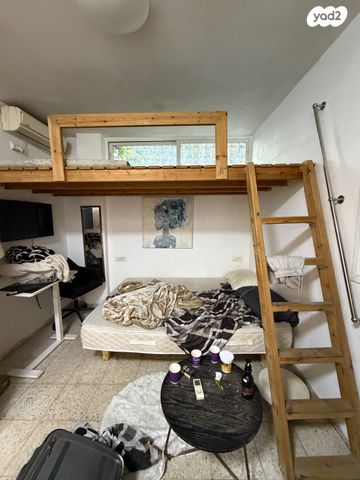 אוריאל אקוסטה 