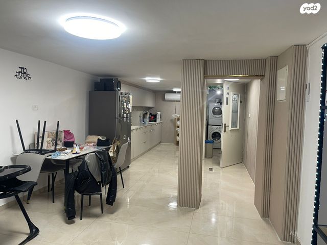 בית פרטי/ קוטג', האדמו"ר מרוז'ין, הר נוף, ירושלים