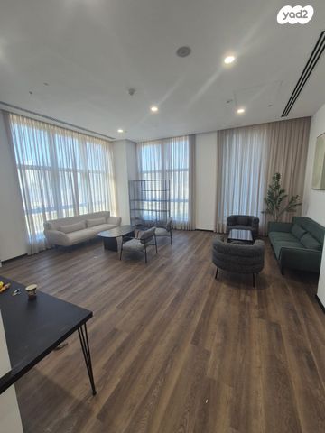 דירה, יהורם גאון 2, בת ים