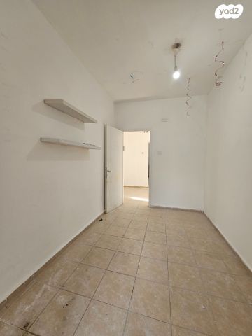 דירה, קרית אתא