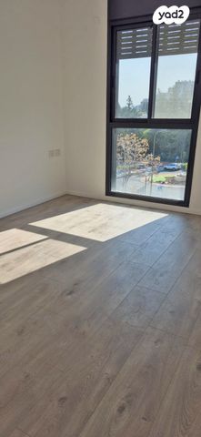 דירה, תל חנן, נשר