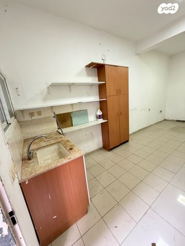 דירה, דרך נגבה 56, נווה רם, שיכון מזרחי, רמת גן