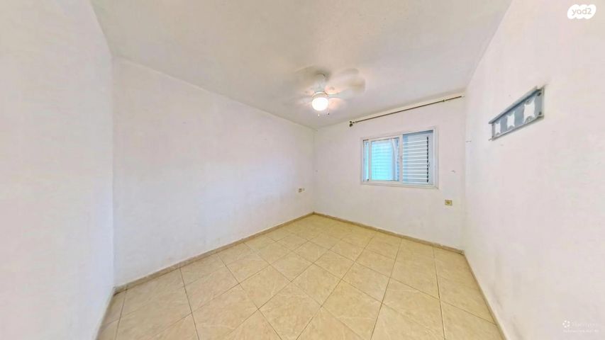 דירה, מבוא הכרכום, רובע ח', אשדוד