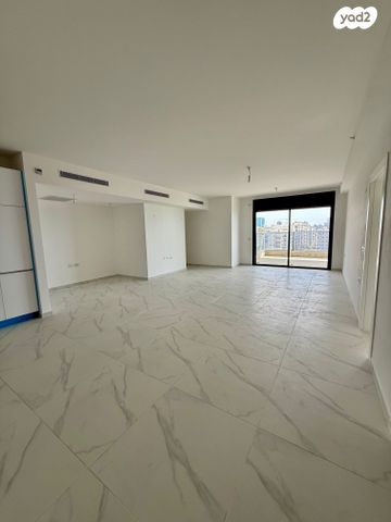 דירה, הדקל 5, רובע א', אשדוד