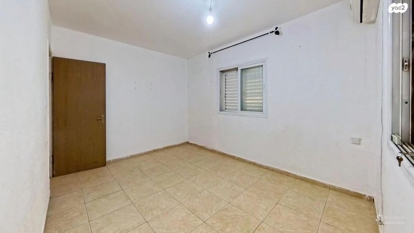 דירה, מבוא הכרכום, רובע ח', אשדוד