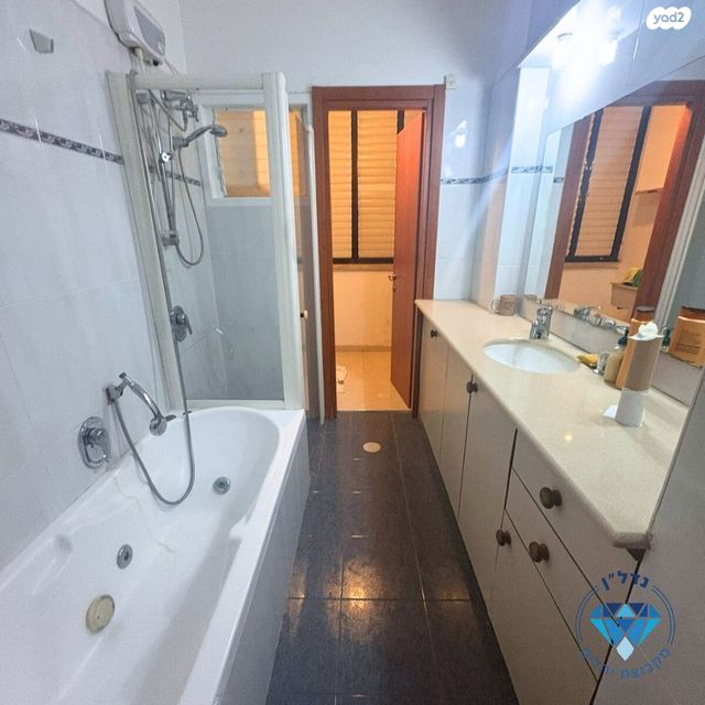 גג/ פנטהאוז, הרצל, מרכז מערבי, נס ציונה