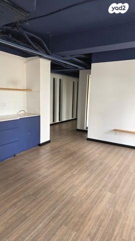 יגאל אלון 127