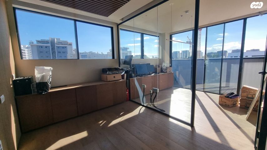 משרדים, הרצליה