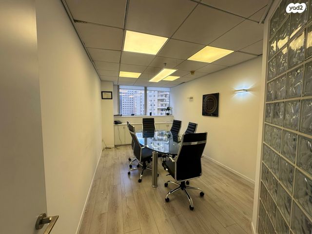 משרדים, דרך זאב ז'בוטינסקי 33, תל בנימין, רמת גן