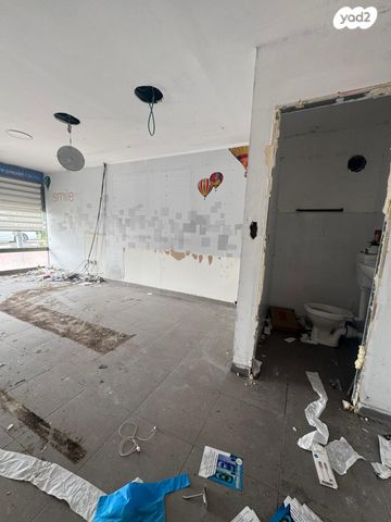 חנויות/ שטח מסחרי, שדרות הרצל 89, השופטים צפון, רמלה