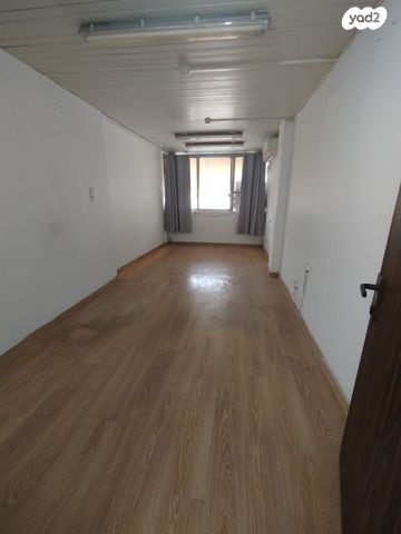 משרדים, הרצל, שכונת בן גוריון, מרכז העיר ג', רמת גן