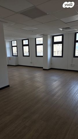 משרדים, יגאל אלון 127, תל אביב יפו