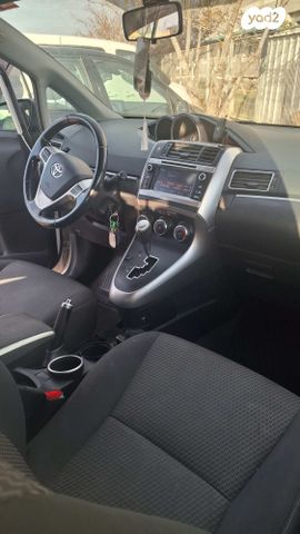 מודעת רכב טויוטה ורסו