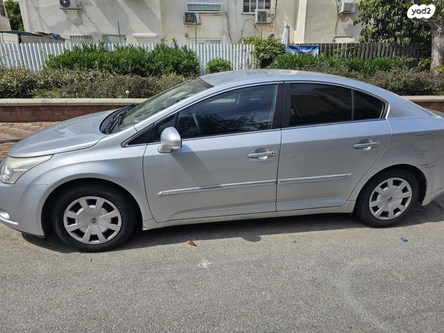 מודעת רכב טויוטה אוונסיס