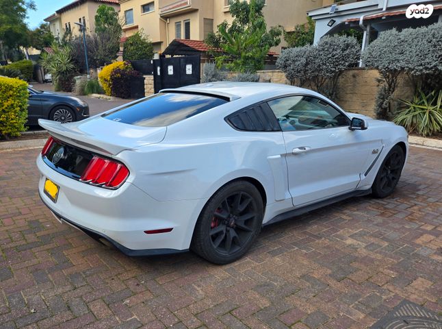 מודעת רכב פורד מוסטנג