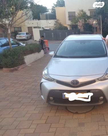 מודעת רכב טויוטה פריוס פלוס