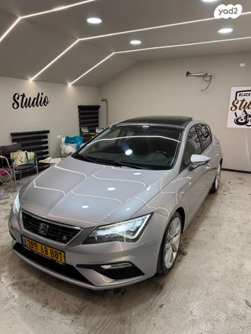 מודעת רכב סיאט לאון