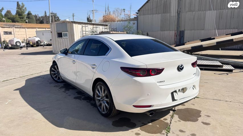 מודעת רכב מאזדה 3