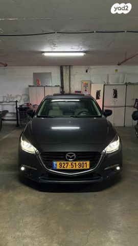 מודעת רכב מאזדה 3