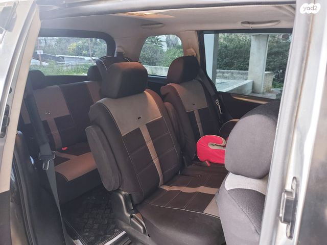 מודעת רכב מאזדה MPV