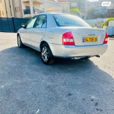 מודעת רכב מאזדה 323