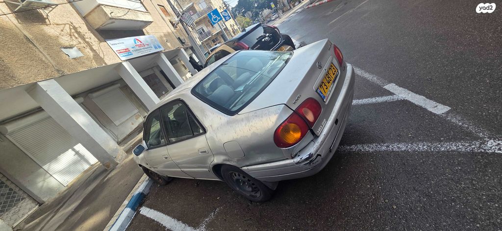 מודעת רכב טויוטה קורולה