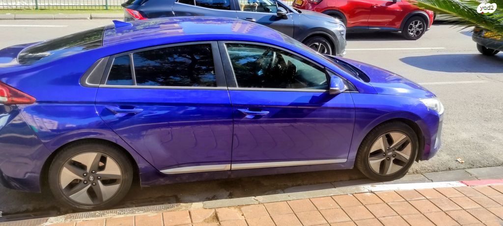 מודעת רכב יונדאי איוניק