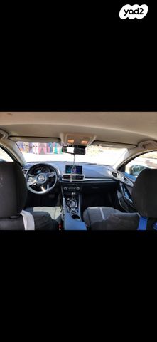 מודעת רכב מאזדה 3