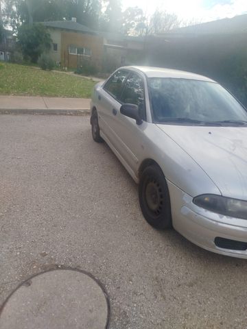 מודעת רכב מיצובישי כריזמה