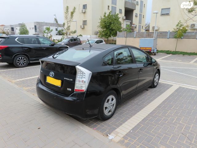 מודעת רכב טויוטה פריוס