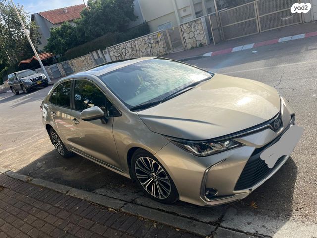 מודעת רכב טויוטה קורולה