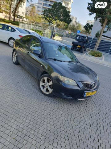 מודעת רכב מאזדה 3