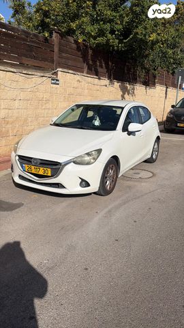 מודעת רכב מאזדה 2