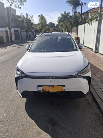 מודעת רכב ג׳ילי Geometry C