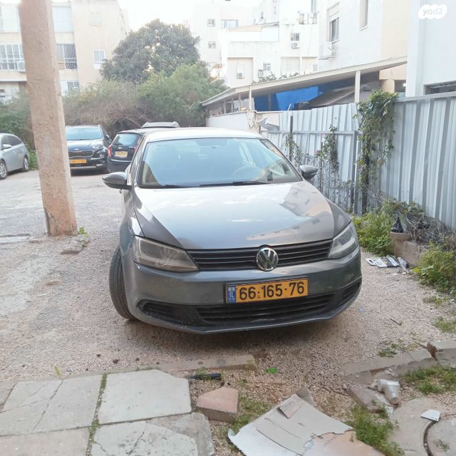 מודעת רכב פולקסווגן ג'טה 